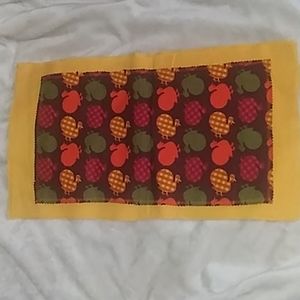 🦃 NWOT Set of 4 Thanksgiving placemats